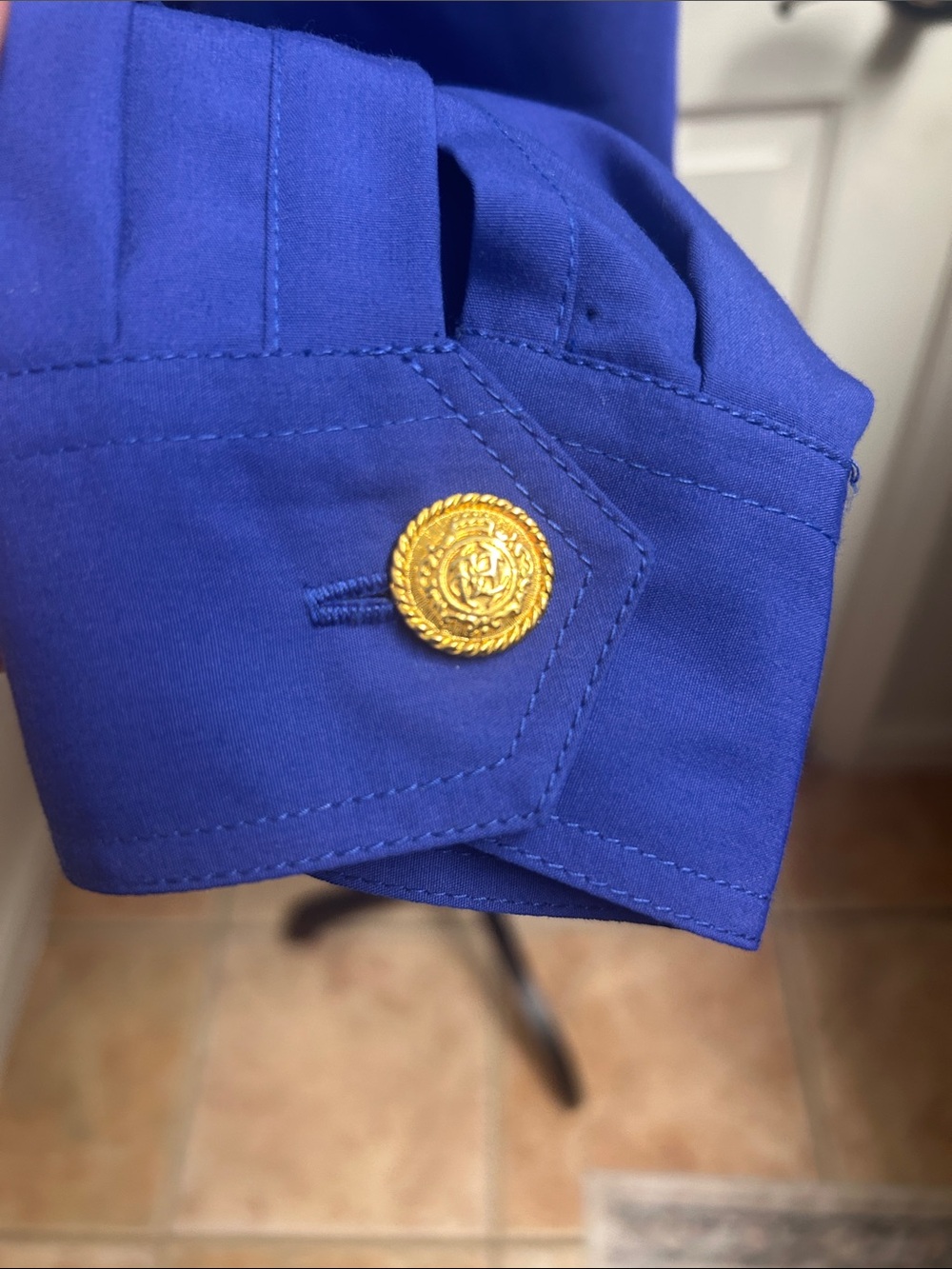 JH Collectibles vintage royal blue short trench coat jacket, Size 8 - Picture 5 of 9